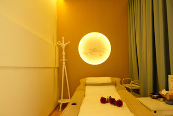 西安未央区日式指压的寂静美学：在按压中听见雪落的声音